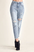 Cargar imagen en el visor de la galería, RISEN Distressed Slim Cropped Jeans