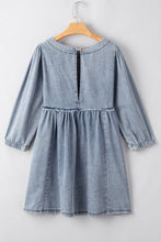 Cargar imagen en el visor de la galería, Beau Blue Light Wash High Waist Loose Fit Denim Mini Dress
