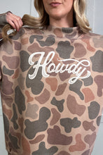 Cargar imagen en el visor de la galería, Multicolour Camo Print Howdy Western Style Baggy Pullover Sweatshirt

