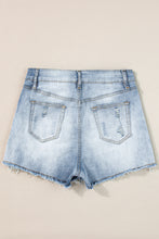 Cargar imagen en el visor de la galería, Light Blue Vintage Washed Raw Edge Jean Shorts
