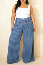 Cargar imagen en el visor de la galería, Sky Blue Stripe Plus Size Buttoned Loose Wide Leg Denim Pants
