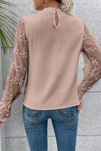 Cargar imagen en el visor de la galería, Peach Lace Sleeve Textured Blouse
