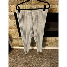 Load image into Gallery viewer, Pre-Loved Modern Ribbed Knit Lounge Pants &amp; Top Set - Light Gray Casual Chic
