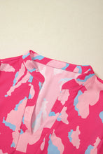 Cargar imagen en el visor de la galería, Rose Abstract Print Smocked Puff Sleeve V Neck Blouse
