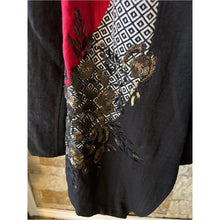 Cargar imagen en el visor de la galería, Chicos Women's Black &amp; Red Sequins Embroidered Color Block Open Front Jacket
