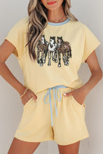Cargar imagen en el visor de la galería, Yellow Cream Ribbed Knit Two Piece Set Sequin Horse Patched Casual Short Set
