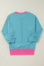 Cargar imagen en el visor de la galería, Light Blue Colorblock Patchwork Crew Neck Loose Sweatshirt
