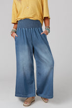 Load image into Gallery viewer, Ashleigh Blue Smocked Waist Wide Leg Jeans
