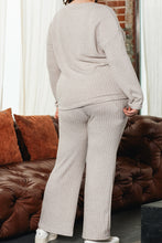 Cargar imagen en el visor de la galería, Nude Curvy Girl Ribbed V Neck Pullover and Pants Set
