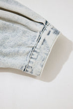 Load image into Gallery viewer, Beau Blue Light Wash Buttoned Chest Pocket Puff Sleeve Denim Jacket
