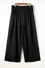 Cargar imagen en el visor de la galería, Black Shirred High Waist Plus Size Wide Leg Pants
