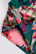 Cargar imagen en el visor de la galería, Green Abstract Print Smocked Cuffs Frilled Neck Blouse
