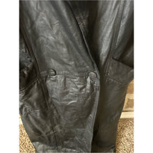 Cargar imagen en el visor de la galería, Vintage 80s Winlet 100% Genuine Leather Damask Print Black Abstract Coat
