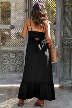 Cargar imagen en el visor de la galería, Black Spaghetti Straps Smocked Front Slit Buttoned Dress
