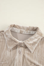 Cargar imagen en el visor de la galería, Golden Fleece Loose Fit Chest Pockets Buttoned Velvet Shirt
