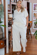 Cargar imagen en el visor de la galería, Beige Plus Size Textured Collared Top and Pants Set
