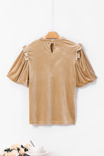 Cargar imagen en el visor de la galería, Light French Beige Frilly Puff Sleeve Mock Neck Blouse
