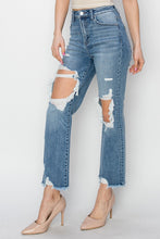 Cargar imagen en el visor de la galería, RISEN High Rise Distressed Crop Straight Jeans
