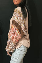 Cargar imagen en el visor de la galería, Parchment Contrast Floral Patchwork Puff Sleeve Waffle Knit Top
