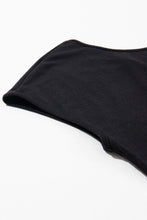 Cargar imagen en el visor de la galería, Black Pearls Embellished Twist Back Tee
