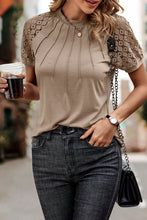 Cargar imagen en el visor de la galería, Pale Khaki Seamed Detail Contrast Lace Raglan Sleeve Tee
