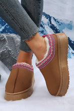 Cargar imagen en el visor de la galería, Chestnut Suede Contrast Print Plush Lined Snow Boots
