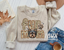 Cargar imagen en el visor de la galería, Fur Mom Tees
