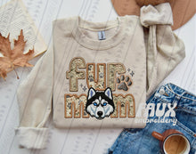 Cargar imagen en el visor de la galería, Fur Mom Tees
