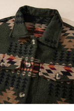 Cargar imagen en el visor de la galería, Green Aztec Print Flap Pockets Long Sleeve Shacket
