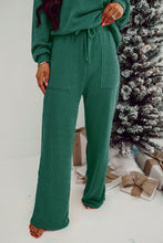 Cargar imagen en el visor de la galería, Evergreen JOLLY Corded Long Sleeve Top and Pockets Pants Set
