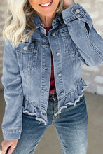 Cargar imagen en el visor de la galería, Beau Blue Ruffle Raw Hem Flap Pockets Denim Jacket
