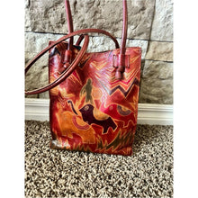 Load image into Gallery viewer, Vintage 90s 135th Street Elephant Circa 1992 Leather Elephant Purse
