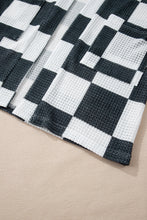 Cargar imagen en el visor de la galería, Black Checkered Waffle Knit Thumbhole Open Front Cardigan
