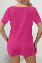 Cargar imagen en el visor de la galería, Bright Pink Casual Pleated Short Two-piece Set
