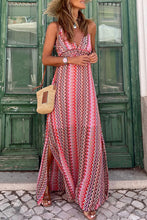 Cargar imagen en el visor de la galería, Red Halter Neck Tribal Boho Printed Backless Maxi Dress
