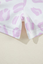 Cargar imagen en el visor de la galería, Pink Leopard Animal Print Pullover and Shorts Loungewear
