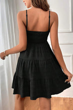 Cargar imagen en el visor de la galería, Black Smocked Textured Tiered Skater Dress
