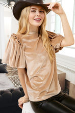 Cargar imagen en el visor de la galería, Light French Beige Frilly Puff Sleeve Mock Neck Blouse
