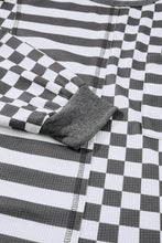 Cargar imagen en el visor de la galería, Dark Grey Checkerboard Striped Patchwork Lantern Sleeve Pocketed Blouse
