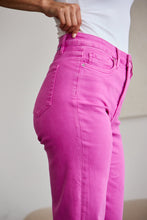 Cargar imagen en el visor de la galería, Full Size Tummy Control High Waist Raw Hem Jeans
