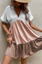 Cargar imagen en el visor de la galería, Light French Beige Triple Colors V Neck Folded Cuffs Tiered Loose Dress
