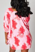 Cargar imagen en el visor de la galería, Red Curvy Girl Tie-dye Print 3/4 Sleeve Tunic Top
