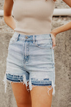 Cargar imagen en el visor de la galería, Light Blue Vintage Washed Raw Edge Jean Shorts
