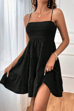 Cargar imagen en el visor de la galería, Black Smocked Textured Tiered Skater Dress
