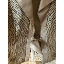Cargar imagen en el visor de la galería, Vintage R &amp; M Richard’s Satin-Trim Geometric Print Blazer Jacket - Taupe Bling
