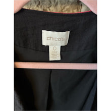 Cargar imagen en el visor de la galería, Chicos Women's Black &amp; Red Sequins Embroidered Color Block Open Front Jacket
