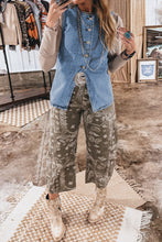 Cargar imagen en el visor de la galería, Myosotis Buttoned Front Slit Denim Vest

