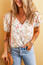 Cargar imagen en el visor de la galería, Beige Boho Floral Lace Trim Short Sleeve Blouse
