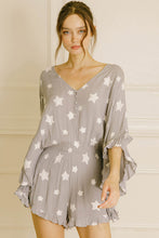 Load image into Gallery viewer, Gray Star Print Crinkle Textured Kimono Ruffle Sleeve Romper
