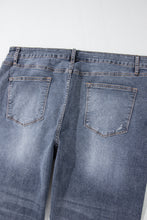 Cargar imagen en el visor de la galería, Medium Grey Plus Size Button Fly High Waist Ripped Straight Leg Jeans
